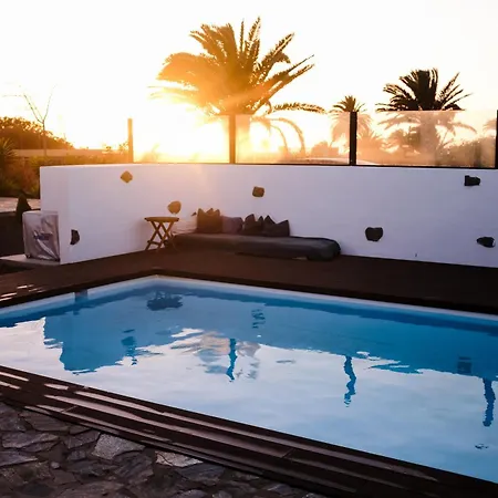 Surf & Yoga Retreats Fuerteventura Roque
