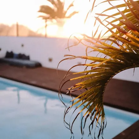 Resort Surf & Yoga Retreats Fuerteventura Roque