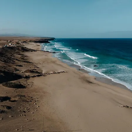 Surf & Yoga Retreats Fuerteventura Roque